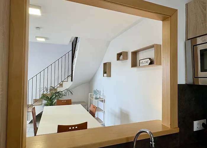 Macarelleta Tatil Evi